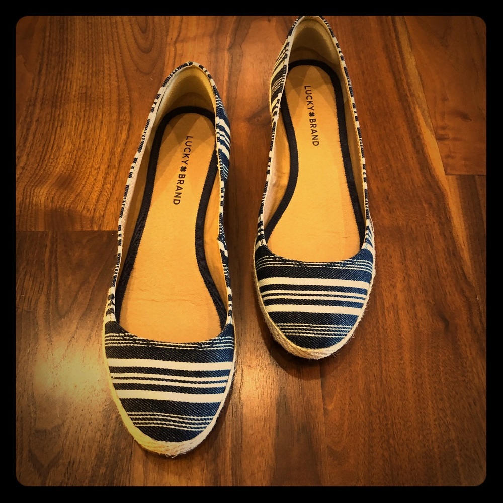 Lucky Brand espadrille wedges navy/white stripe